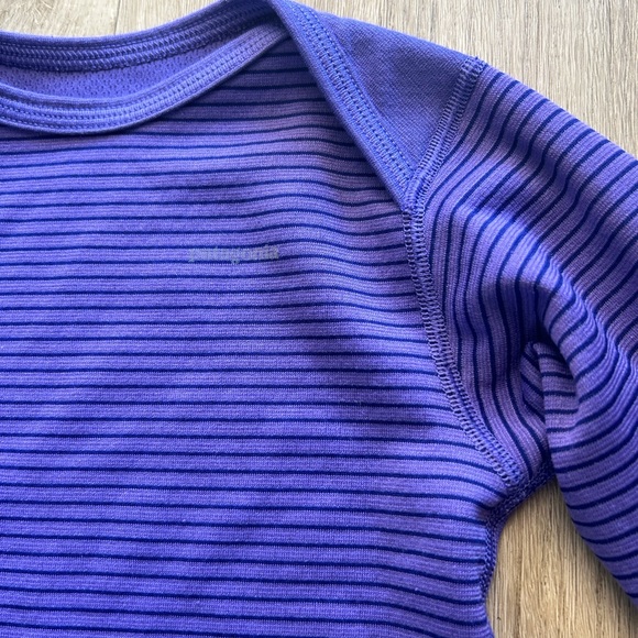 Patagonia long sleeve onsie - Picture 2 of 7